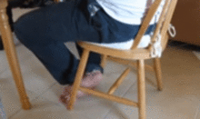 抖腿吃瓜看戏,看戏人生百态