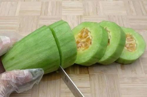 吃羊角瓜削皮吗