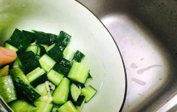 绿色的太阳瓜怎么吃,绿色太阳瓜的多样食法探索